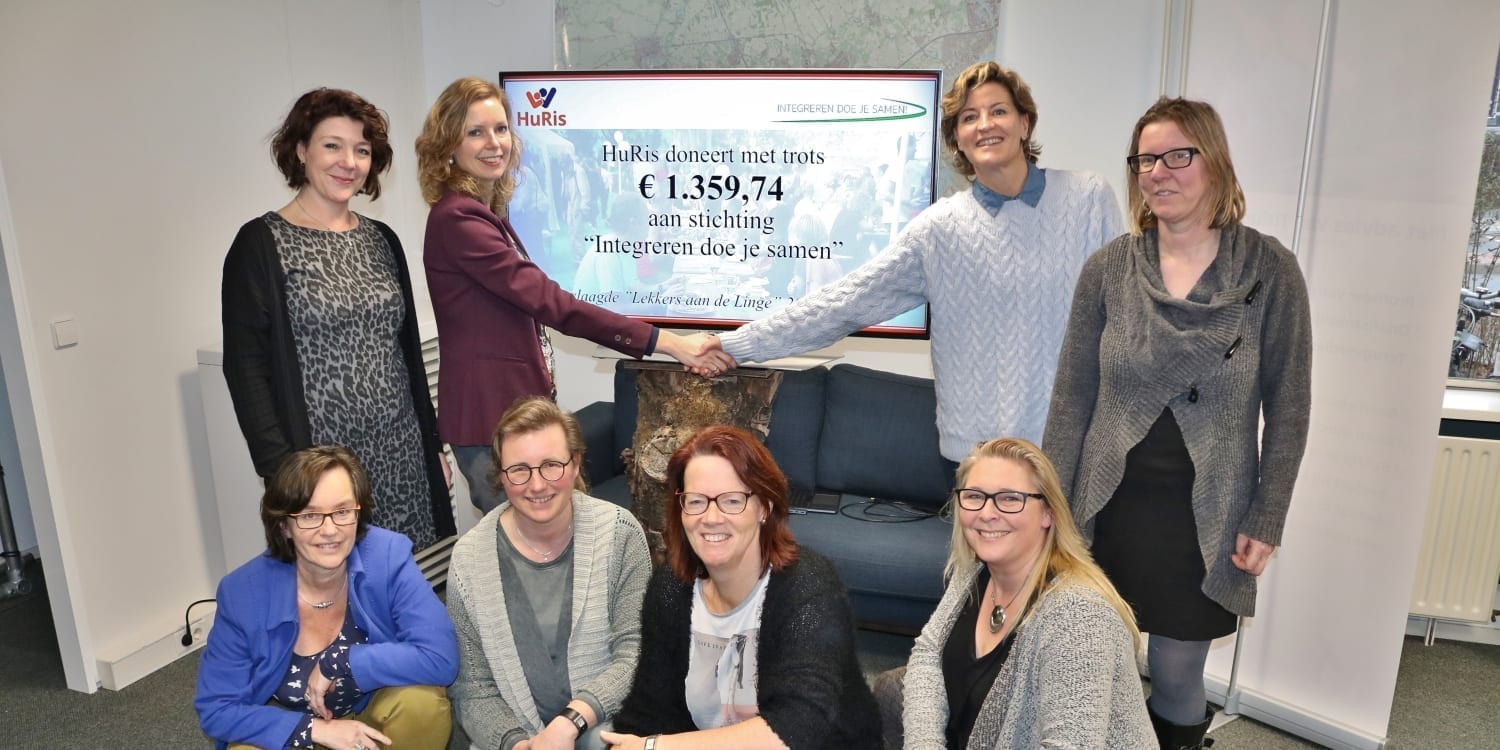 IMG_8205_Cheque-overhandiging_lang IMG_8205_Cheque-overhandiging_lang